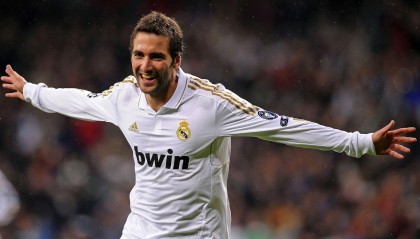 意甲联赛，国际米兰强势领跑，尤文图斯紧追不舍