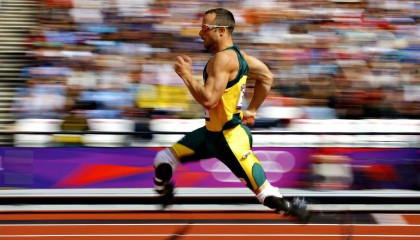 意媒风波再起，狗仔诽谤旺达与布罗佐维奇绯闻案终审落槌，法院二审维持原判捍卫名誉权