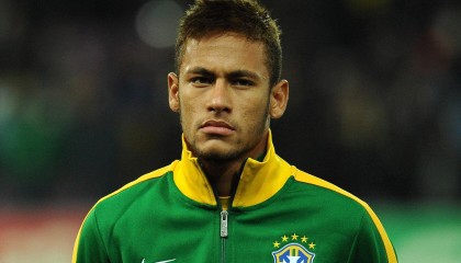 巴萨公布客战皇家社会大名单，莱万领衔锋线，亚马尔伤愈回归，巴尔德高挂免战牌