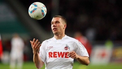 激情对决！曼城德比战上演巅峰较量，蓝月亮险胜红魔