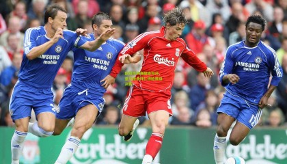 欧冠半决赛巅峰对决，皇马绝杀拜仁惊险晋级决赛